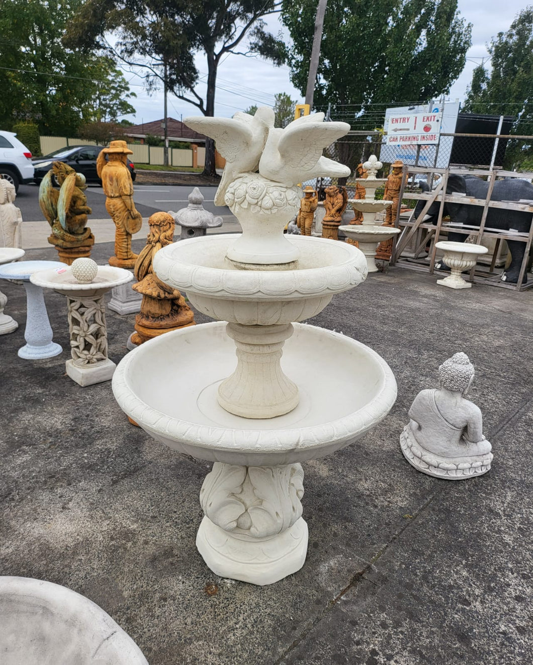 Double Tier Kissing Dove Fountain