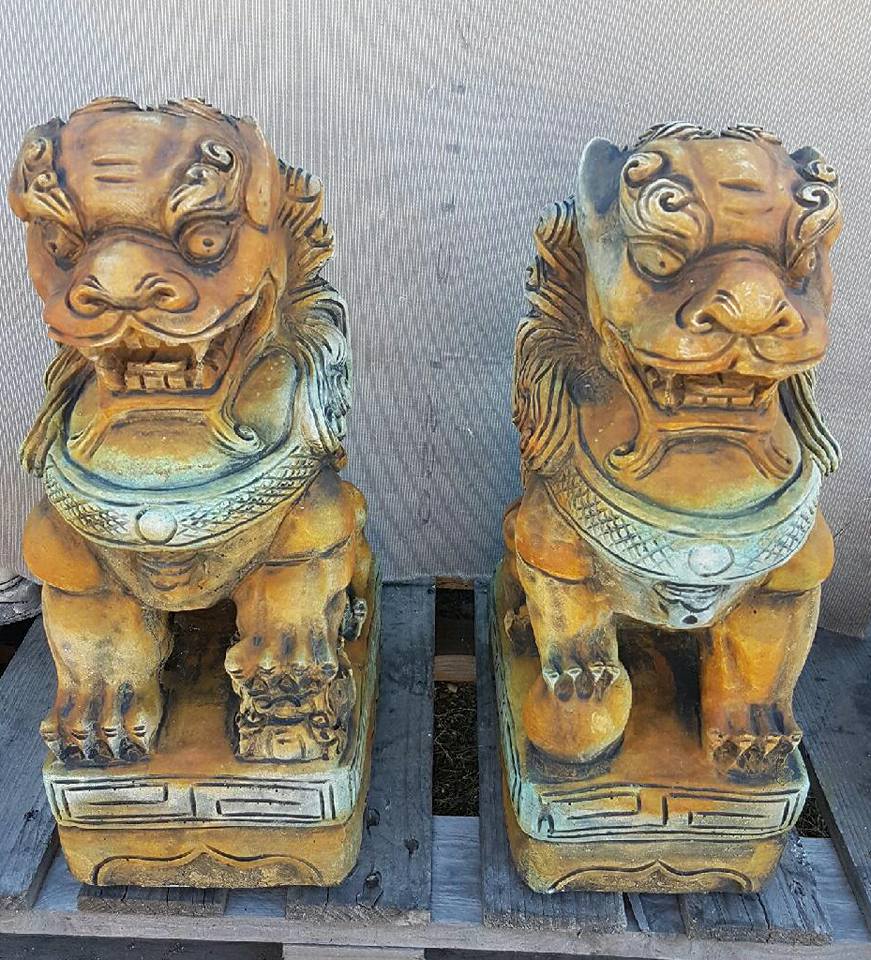 Chinese Fu Dogs With Stands