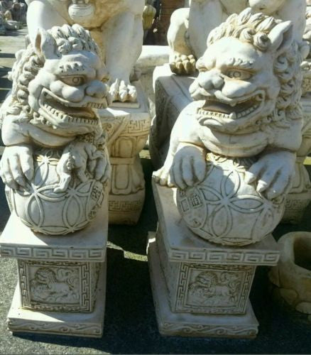 Temple Fu Dogs With Ball