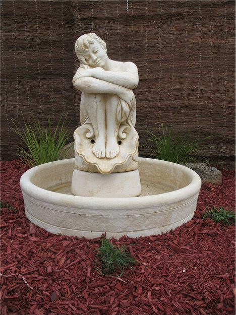 Calista With Pond Water Feature
