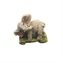 3/A Resin Elephant PR064