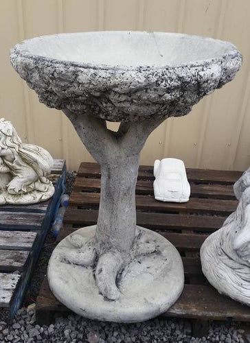 Nest Bird Bath Concrete