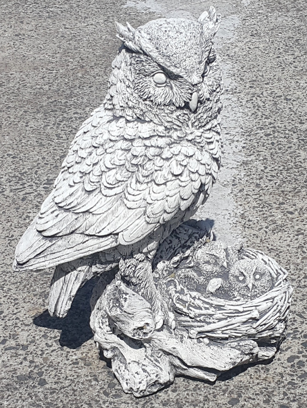 Owl With Nest Concrete