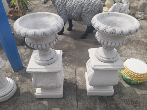 English urn with fancy stand