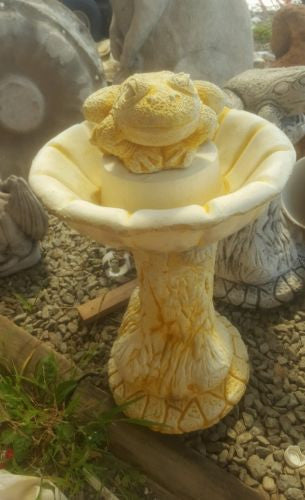 Frog Birdbath Sandstone Concrete