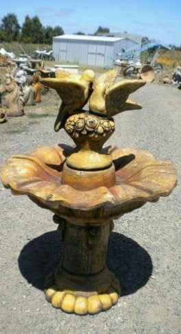 Kissing Doves Leaf Bowl Fountain