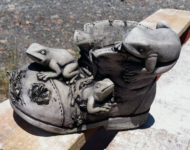 Frogs on Ripped Shoe/Boot Concrete