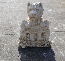 35cm Welcome Terrier
