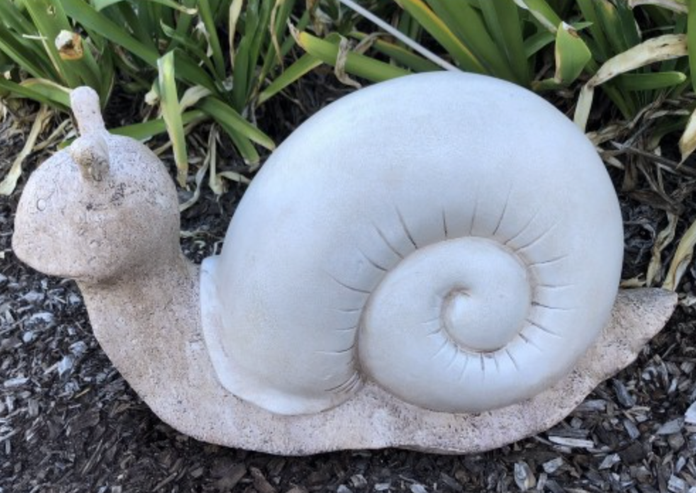 55cm White Snail Garden Fiberglass