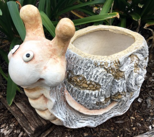35cm Snail Planter Fiberglass
