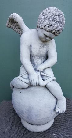 Angel On Ball (cupid small head)