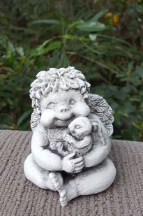 mini-cherub-holding-rabbit_1024x1024.jpg?v=1547524488