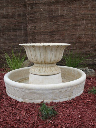 Orlando With Big Pond Water Feature